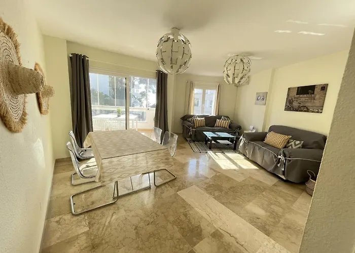 Lägenhet Homely Del Mar 5 Marbella